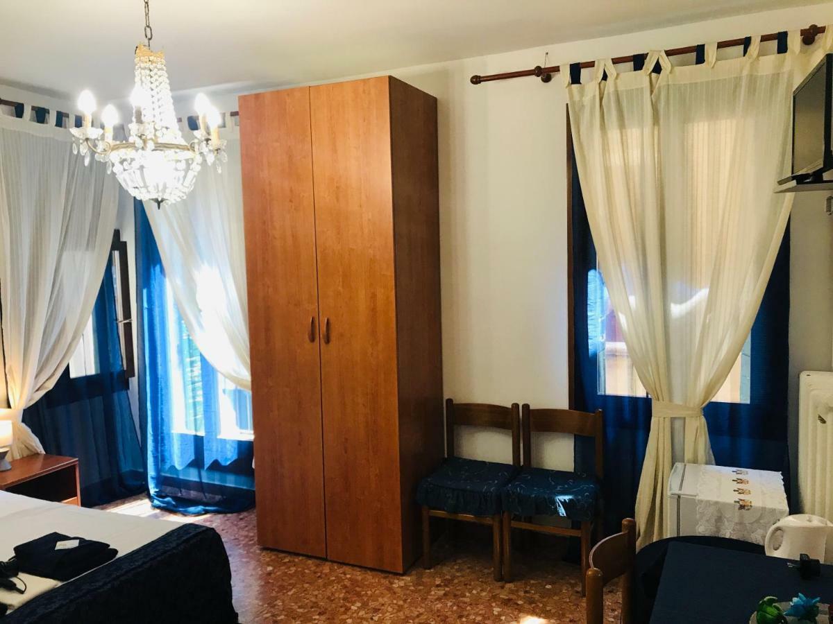 Venice Rainbow Hotel Buitenkant foto